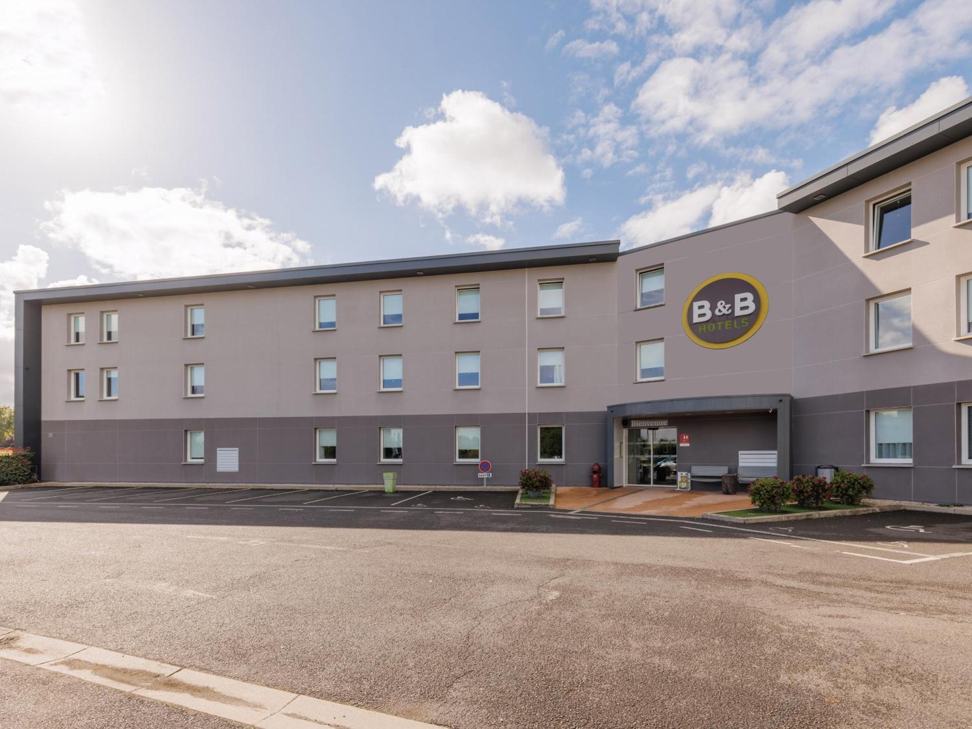 B&B Hotel Clermont-Ferrand Nord Riom Exteriör bild