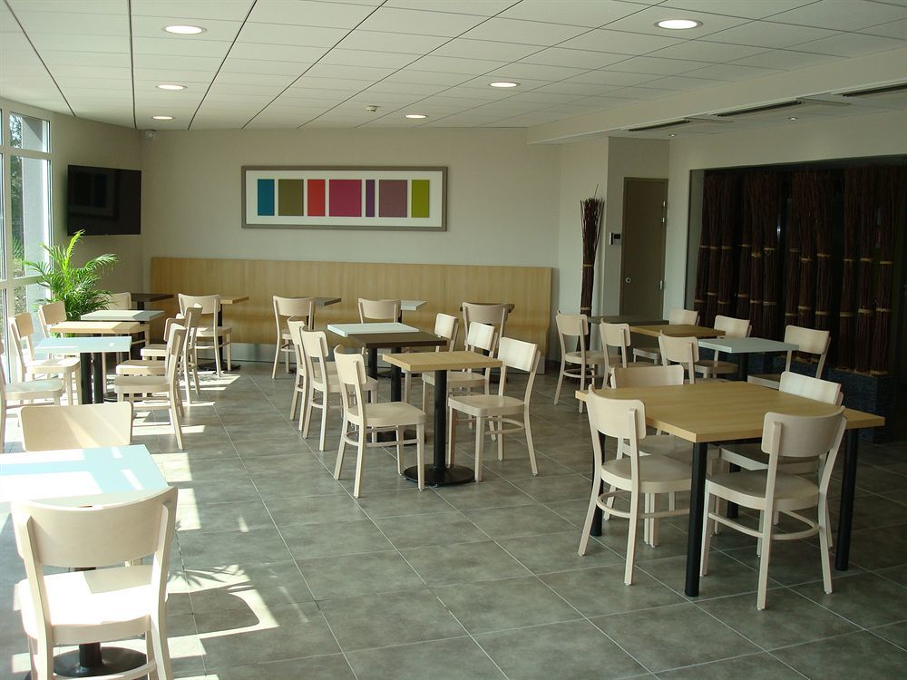 B&B Hotel Clermont-Ferrand Nord Riom Exteriör bild